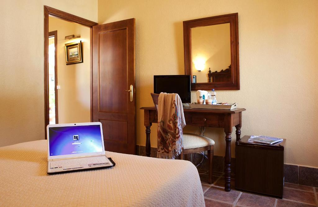Hospederia Santiago Hotell Chiclana de la Frontera Rom bilde